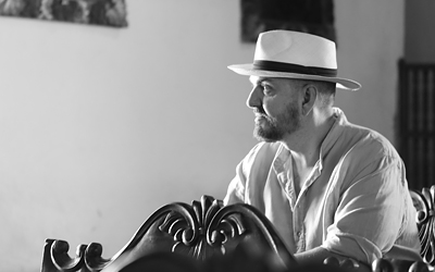 El diseñador de moda Juan Duyos se inspira en Costa Rica para su próxima colección