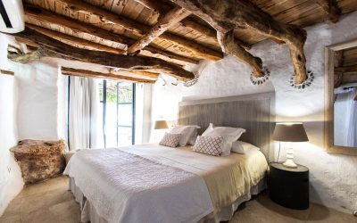Apertura de nuevos hoteles en Santa Eulària des Riu y la reedición de la guía de los Hoteles con Encanto